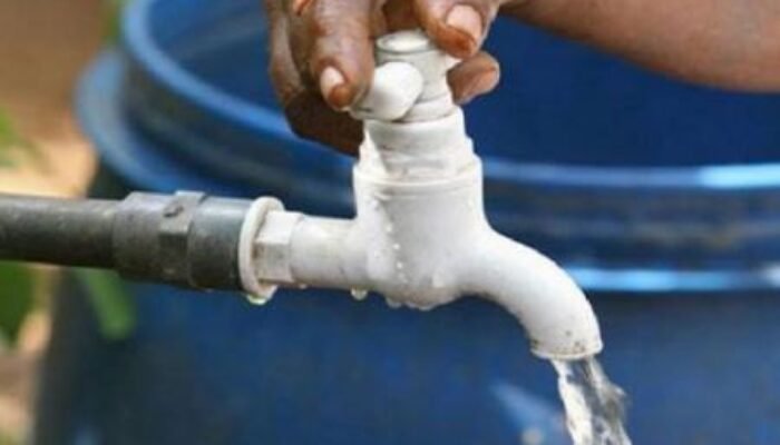 Warga Sekitar Pabrik Aqua Keluhkan Krisis Air Bersih