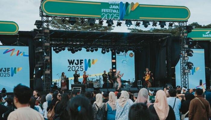 Bank bjb memberikan dukungan penuh dalam gelaran West Java Festival (WJF) 2025 dengan mengusung tema “Gapura Panca Waluya.” 