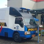 Perpanjangan Surat Izin Mengemudi (SIM) kini dapat dilakukan dengan lebih mudah melalui berbagai layanan yang tersedia. 