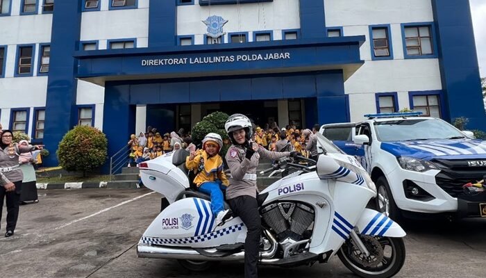 Polisi Sahabat Polisi