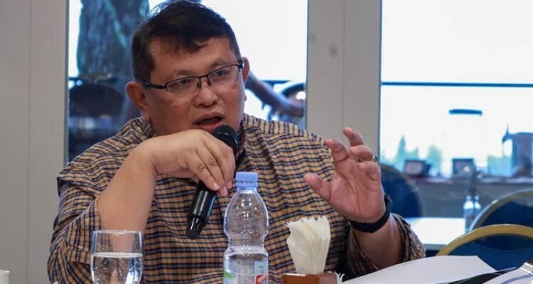 Bencana alam di Cisarua KBB, hingga melumpuhkan aktivitas sejumlah sekolah dasar, mendapat sorotan dari aggota Komisi V DPRD Jabar, A Yamin.