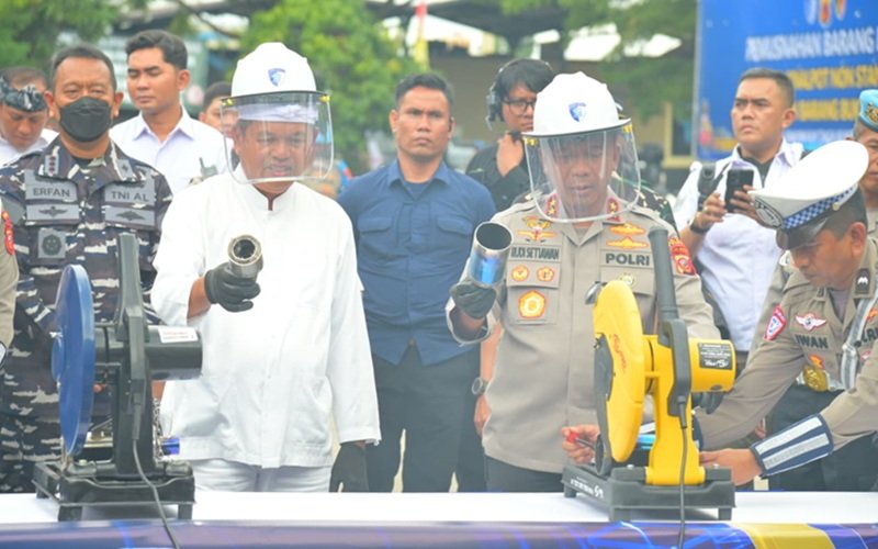 Pemusnahan knalpot