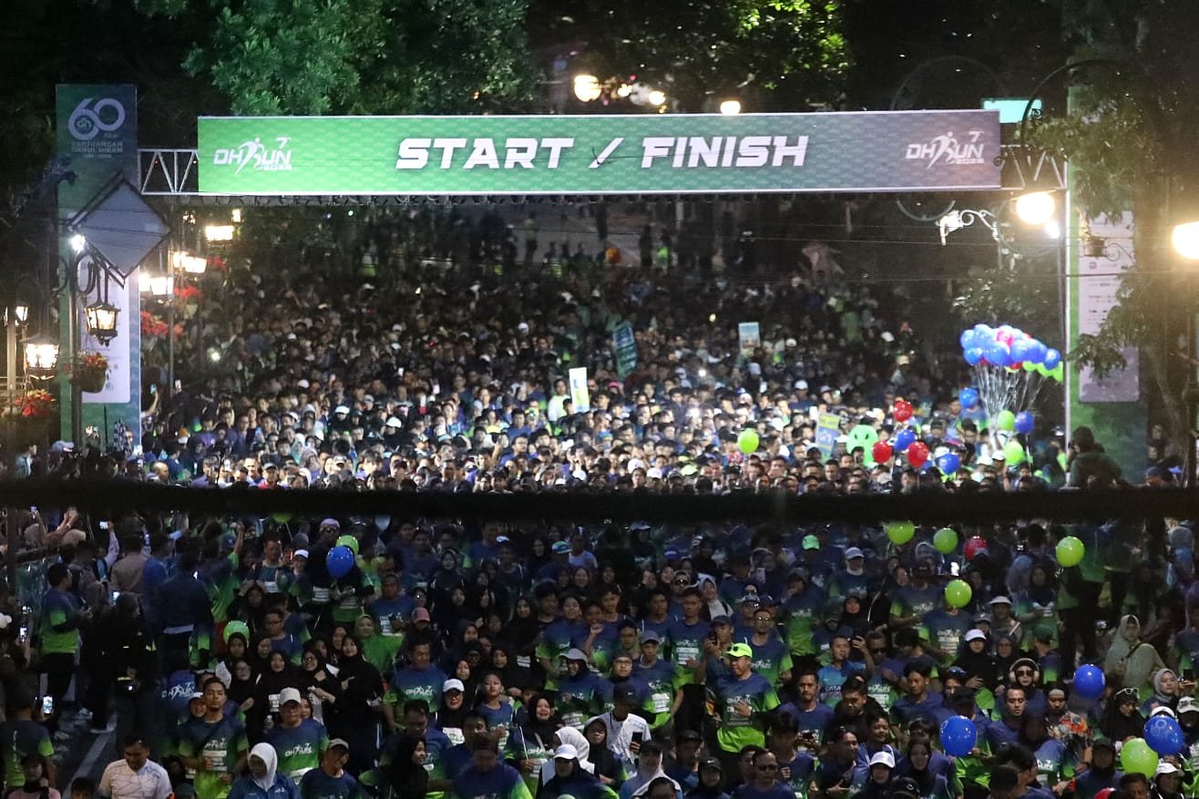 Ribuan peserta ikuti DH Run 2026 yang diselenggarakan di Kota Bandung pada Sabtu, 7 Februari 2026. (Gani Kurniawan)