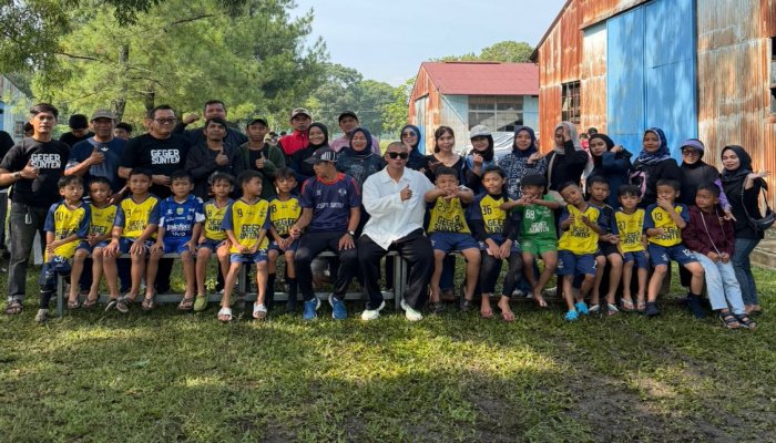 Suasana hangat dan penuh kebersamaan terasa dalam silaturahmi dan munggahan keluarga besar SSB IPI-GS (Geger Sunten) di Lapangan GPP Lanud.