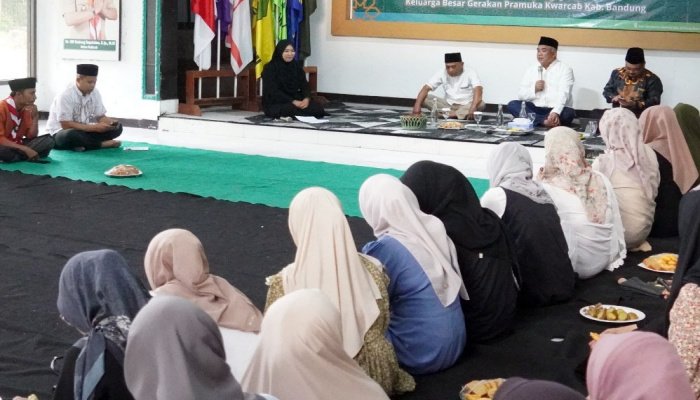 Anggota DPRD Provinsi Jawa Barat, Saeful Bachri, menggelar kegiatan Dialog Wakil Rakyat di Baleendah, Kabupaten Bandung, Minggu (15/02/2026). 