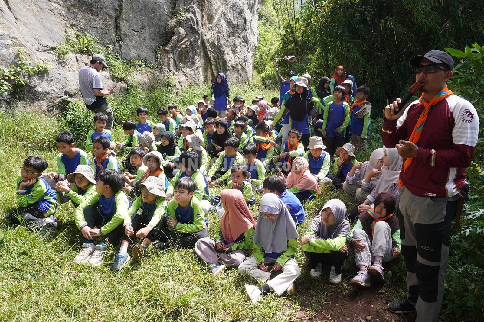 Sekolah Alam Bandung gelar kegiatan Matra Tebing di Tebing Hawu