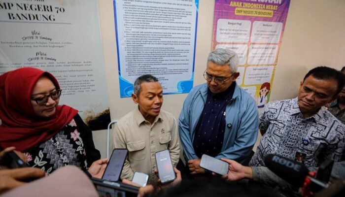 Wamendikdasmen Fajar Riza