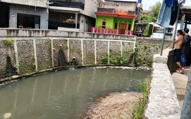 Sungai Cikapundung Kolot