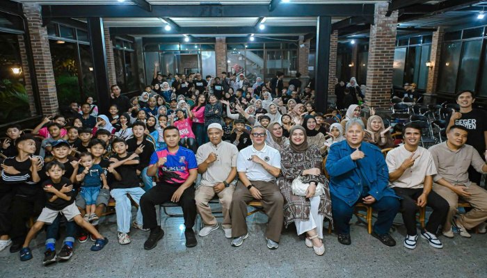 Sekitar 200 siswa SSB IPI GS mengikuti kegiatan silaturahmi dan buka puasa bersama di Roemah Sadoe Resto, Soreang, Kabupaten Bandung.