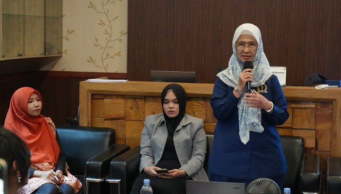 Hj Ratnawati menekankan pentingnya percepatan peningkatan kualitas pendidikan guna memperkuat Indeks Pembangunan Manusia (IPM), di Indramayu.
