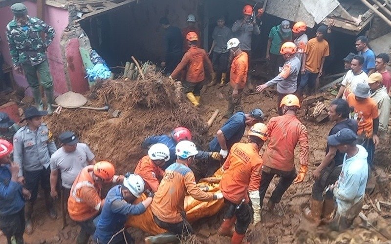 Longsor Sumedang
