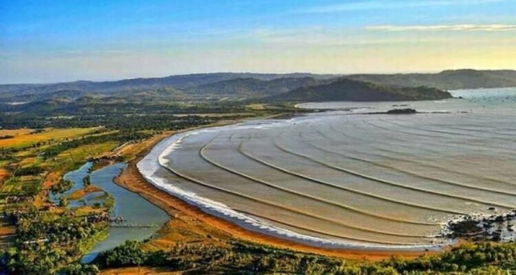 Ciletuh Sukabumi dan Dua Geopark Indonesia Raih Status Green Card UNESCO
