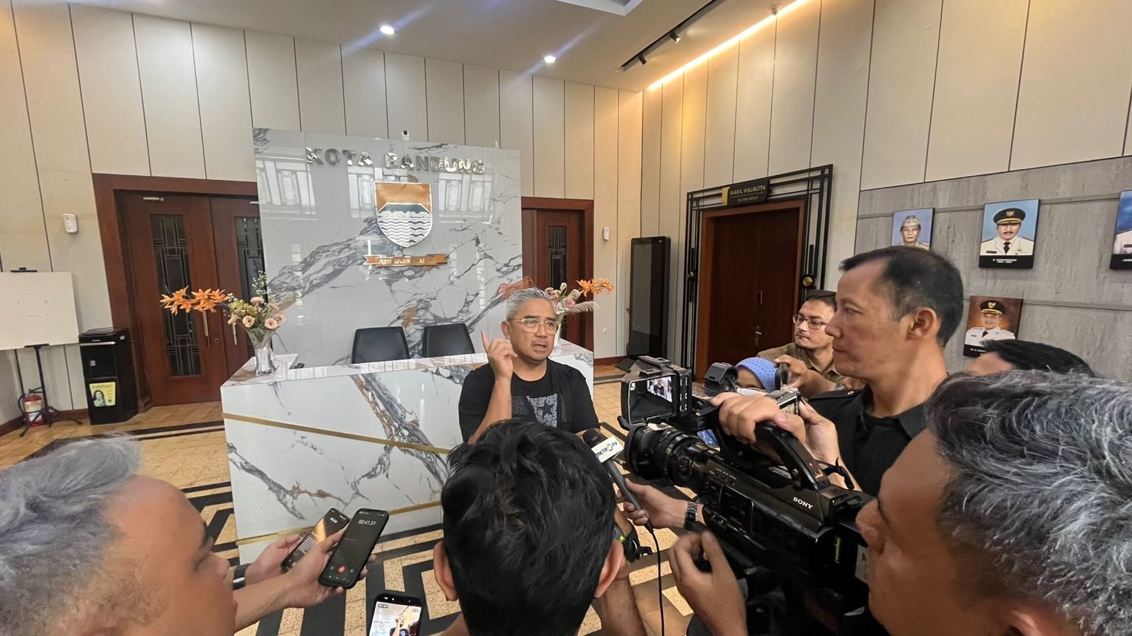 Farhan akan Cek Dugaan Kecelakaan Akibat Galian di Kawasan Viaduct