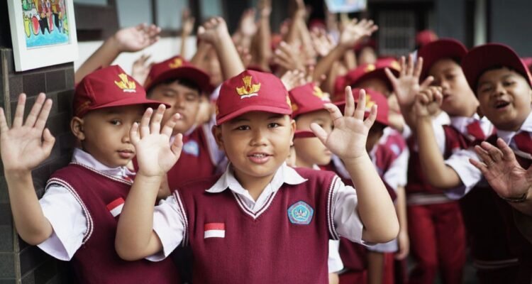 Mayoritas Warga Puas, Pemkot Bandung Perkuat Layanan Pendidikan