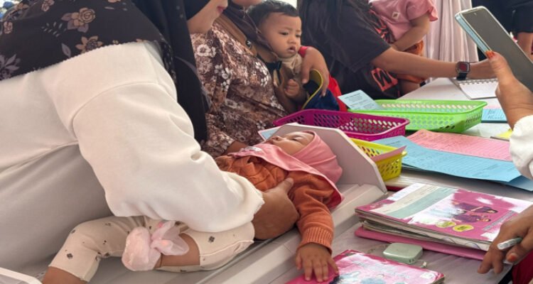 Alfamidi Cabang Bekasi kembali menyelenggarakan program CSR Edukasi Keluarga Balita di Alfamidi Sukamenak, Kabupaten Bandung.