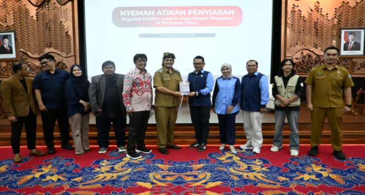 KPID Jawa Barat terus menguatkan peran media penyiaran sebagai penjaga identitas budaya di tengah arus globalisasi. 