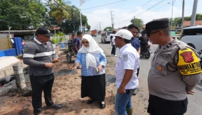 Program Padat Karya Pemprov Jabar di Desa Jatibarang Baru, Indramayu, mulai memberi dampak positif bagi masyarakat.