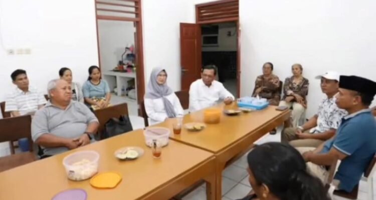 Hj Ratnawati mengajak masyarakat untuk terus memperkuat nilai toleransi dan kebersamaan di tengah keberagaman yang menjadi kekuatan bangsa.