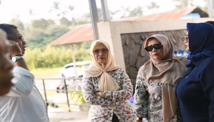 Anggota Komisi III DPRD Jabar Hj Ratnawati melaksanakan kunjungan kerja dengan meninjau PT Agronesia Aset BMC di KBB, Jumat (17/4/2026).