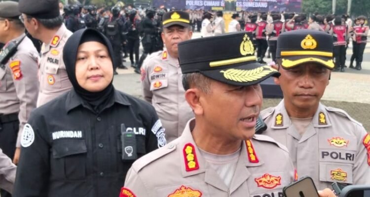 Plt Kapolrestabes Bandung Kombes Adiwijaya