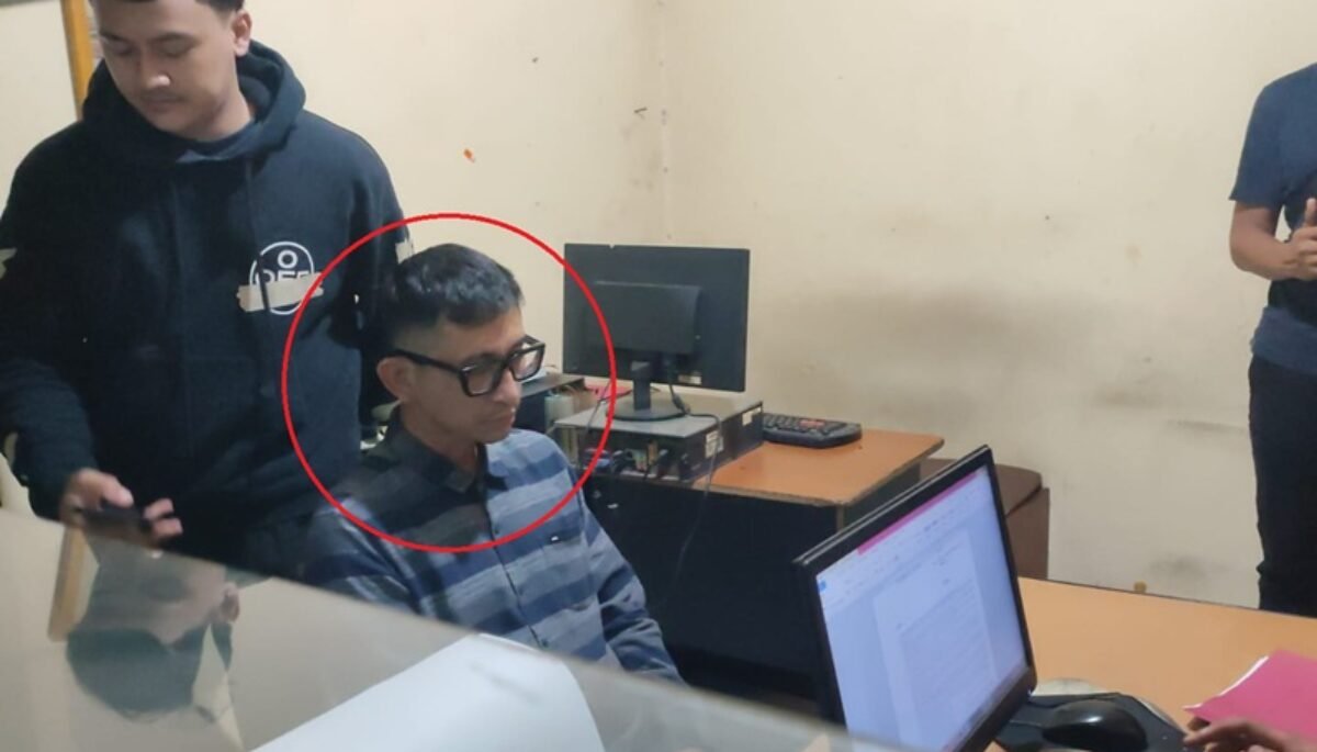 76e3ef29-e794-48d1-9e5f-9ea5a87458be PEMALAKAN