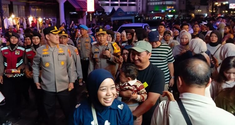 Kapolres Jalan Kaki
