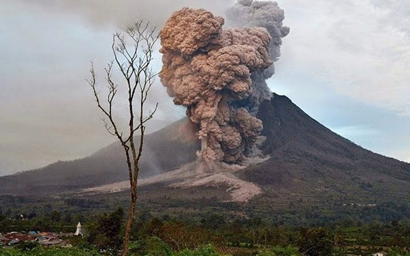 Gunung Dukono