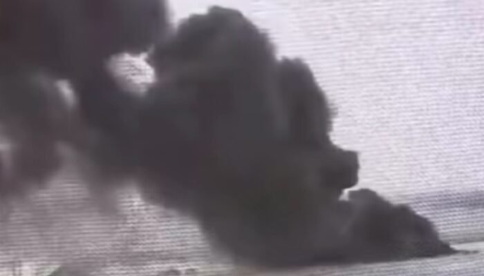 TERBAKAR