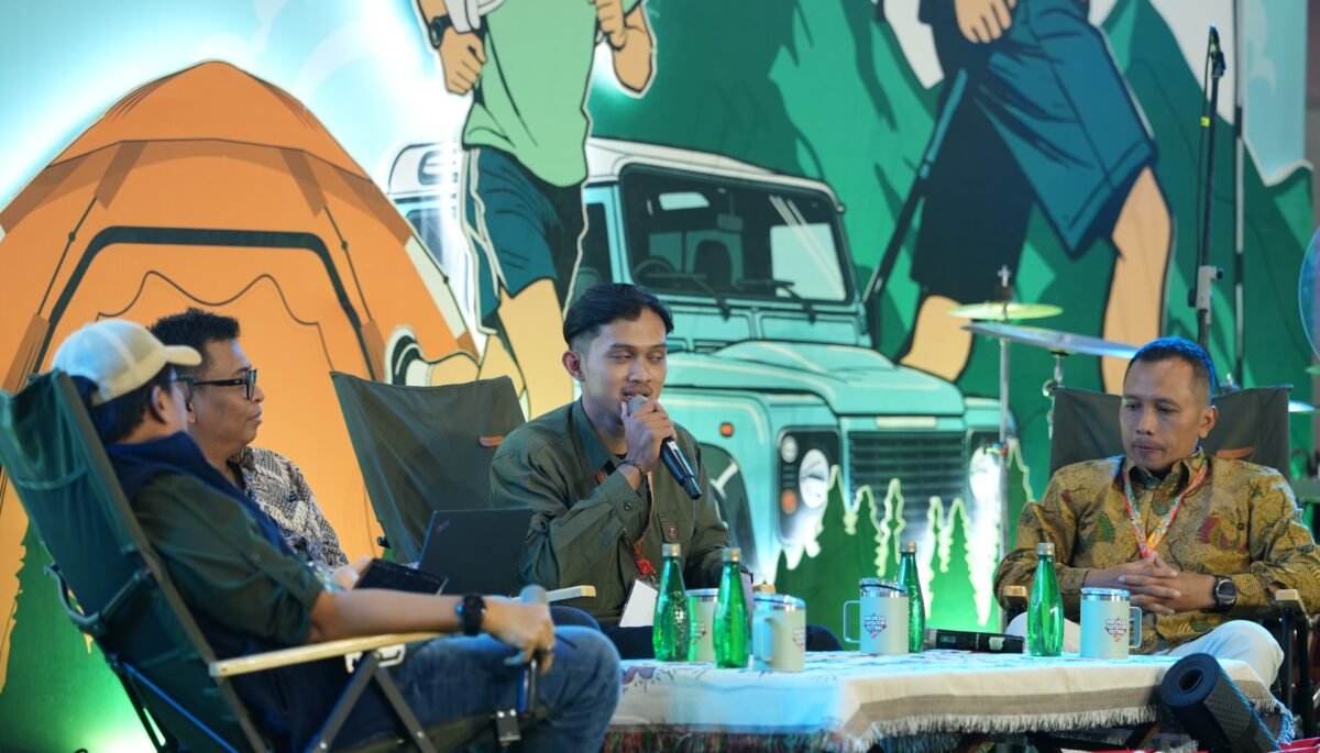 Wakili Pendaki Generasi Z, Nandi Sampaikan Masukan Strategis untuk Aplikasi Ayo ke Taman Nasional