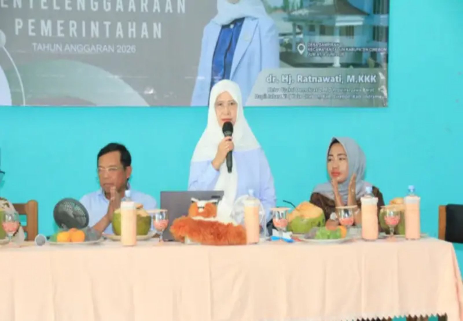 Hj. Ratnawati, melaksanakan kegiatan Pengawasan Penyelenggaraan Pemerintahan di Desa Sampiran, Kecamatan Talun, Kabupaten Cirebon.