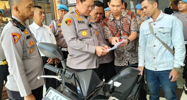 Pencuri Motor