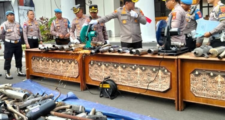 KNALPOT BRONG