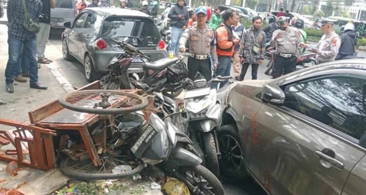 Kecelakaan beruntun