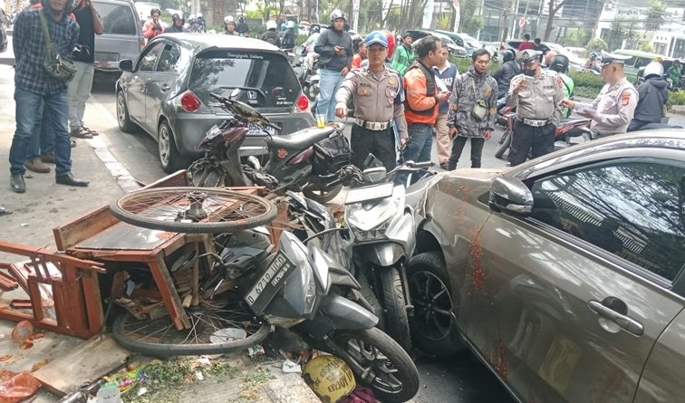 Kecelakaan beruntun