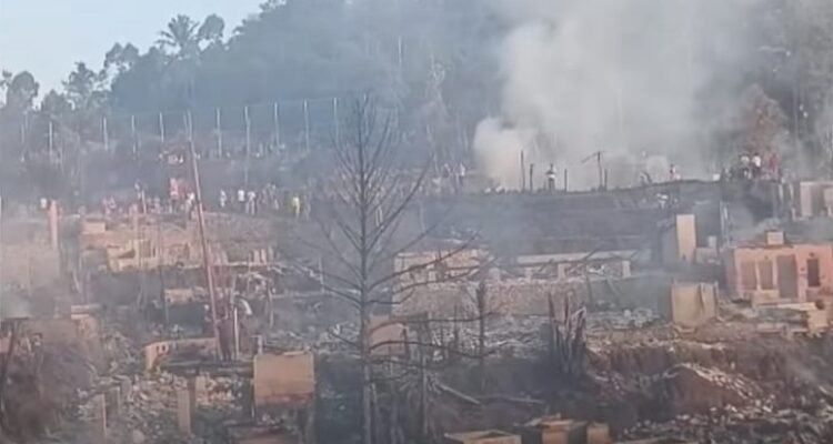 KEBAKARAN di Kampung Adat