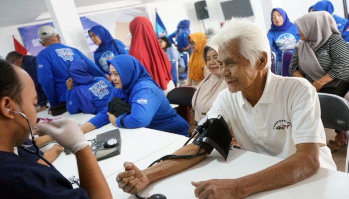 Sambut HUT ke-25, Demokrat Kabupaten Bandung Gelar Pemeriksaan Kesehatan Gratis