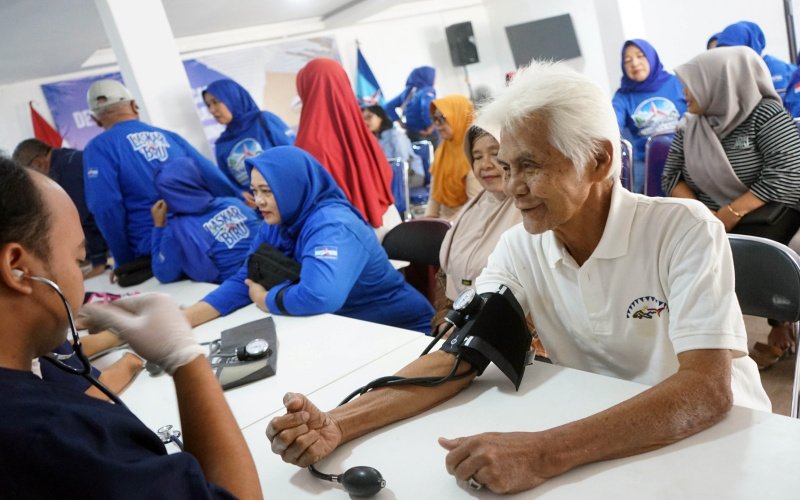 Sambut HUT ke-25, Demokrat Kabupaten Bandung Gelar Pemeriksaan Kesehatan Gratis