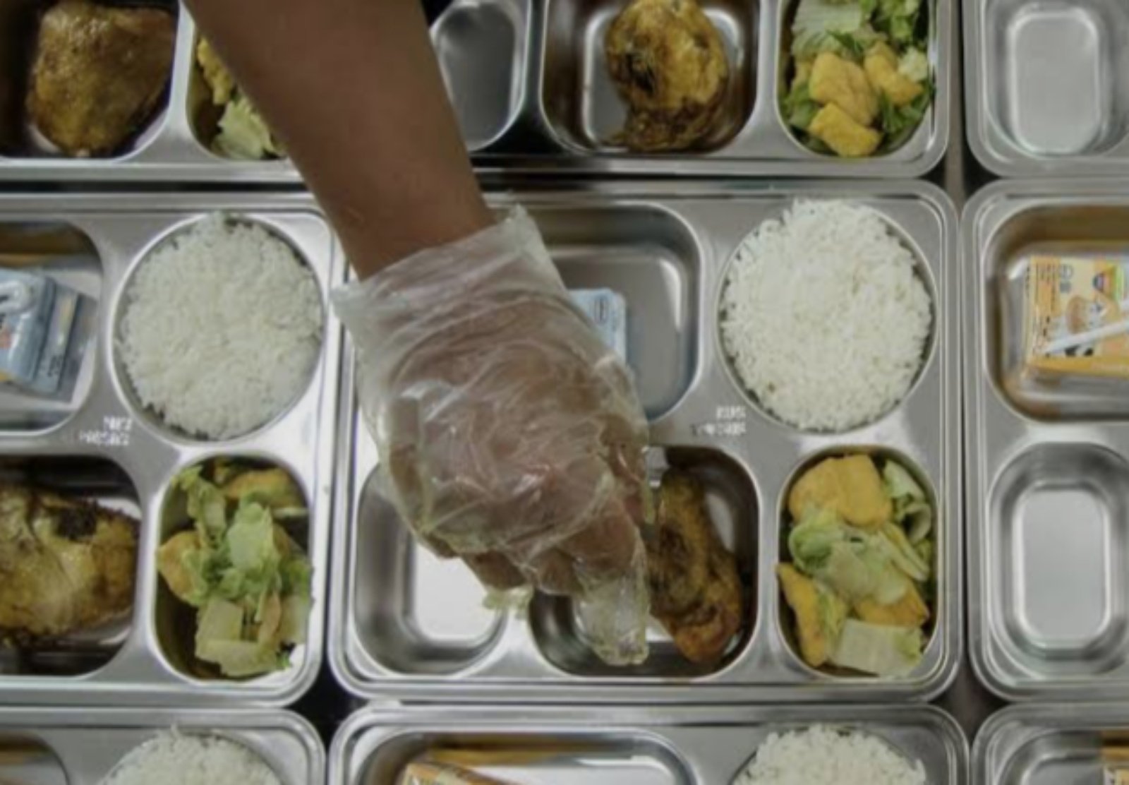 Hasil kajian cepat Ombudsman RI mengenai pelaksanaan Program Makan Bergizi Gratis (MBG) dinilai menjadi peringatan penting bagi pemerintah.