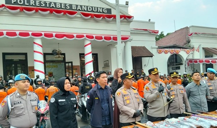 Kapolrestabes Bandung