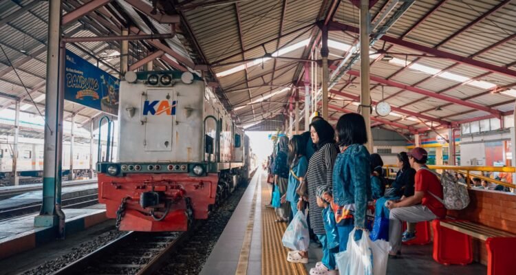 KAI Commuter Hadirkan Tarif Rp8 di HUT Kemerdekaan RI