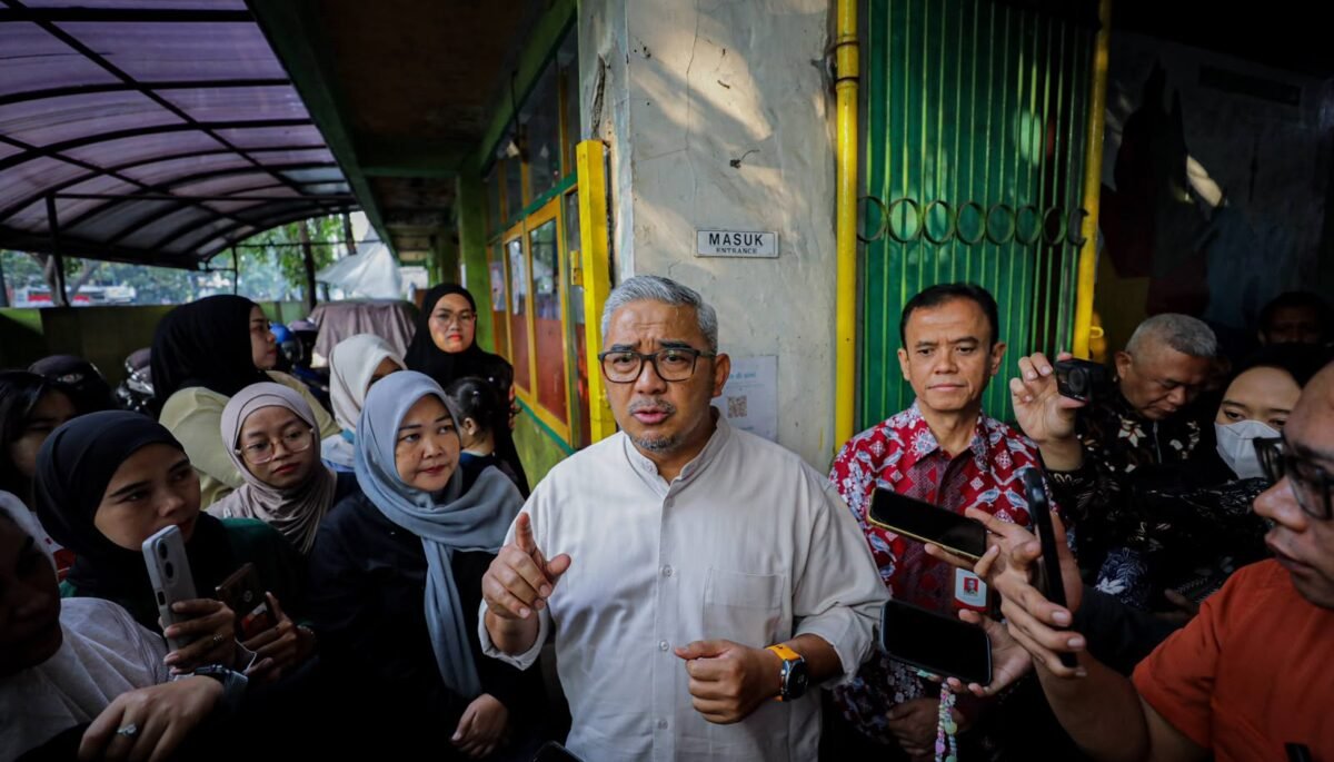 Bekukan Izin Videotron di Padel, Farhan Selidiki Dugaan Pelanggaran Tata Ruang dan ASN