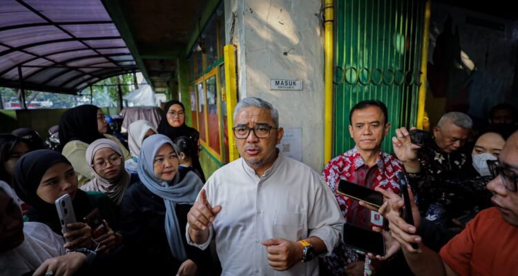 Bekukan Izin Videotron di Padel, Farhan Selidiki Dugaan Pelanggaran Tata Ruang dan ASN