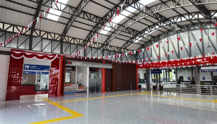KAI Commuter Tingkatkan Kapasitas Layanan di Stasiun Cikampek