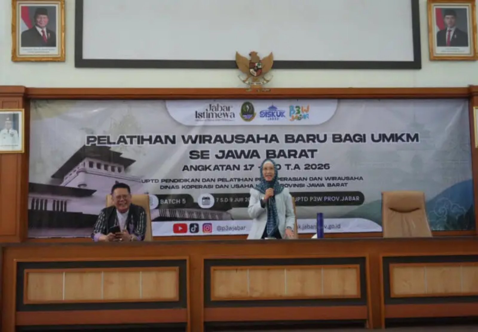 Hj. Ratnawati, mendorong pelaku usaha mikro, kecil, dan menengah (UMKM) untuk terus meningkatkan daya saing melalui penguatan kapasitas usaha.