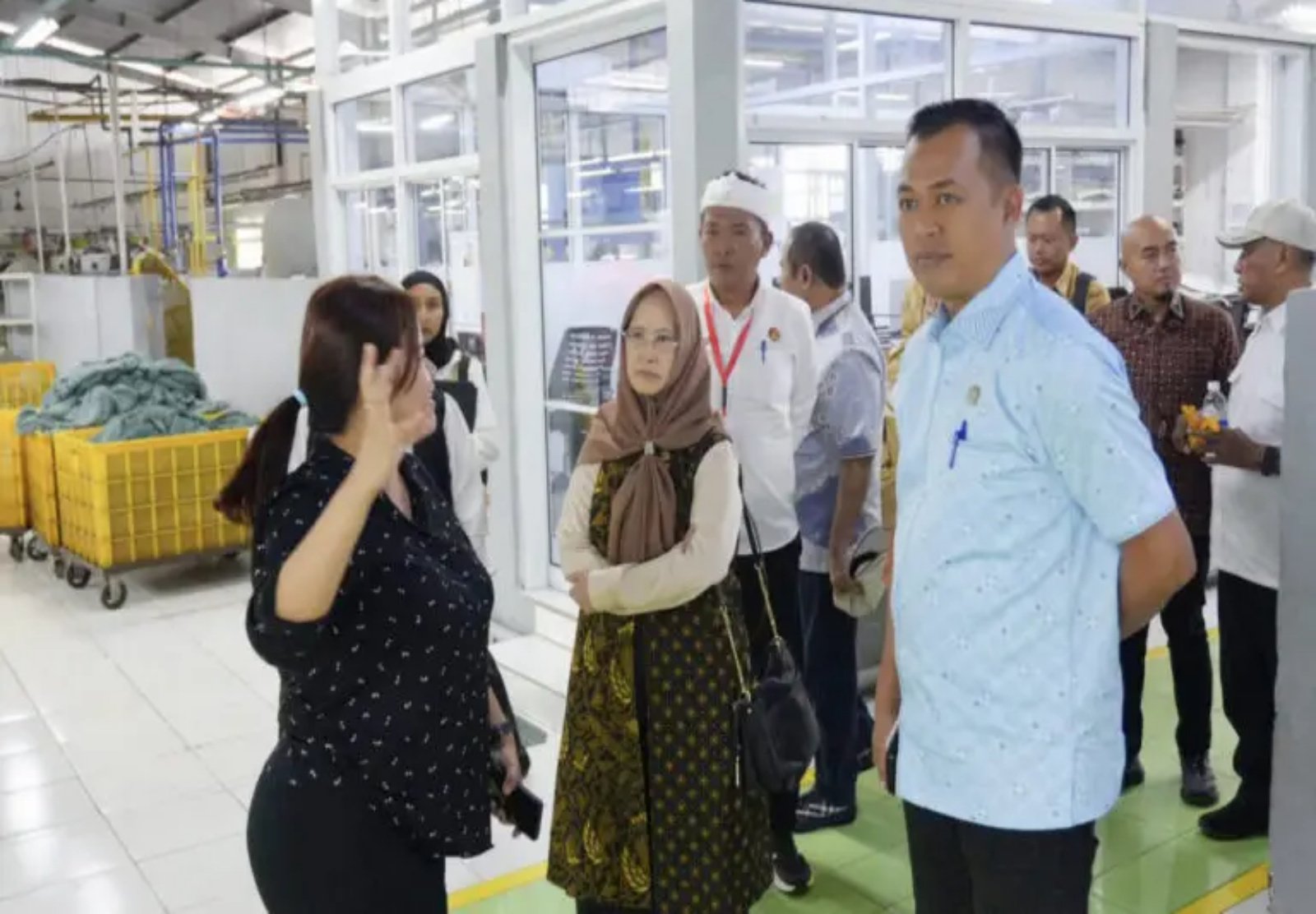 Ratnawati, mendorong pengelolaan lingkungan hidup di kawasan industri dilakukan secara berkelanjutan dan sesuai dengan ketentuan yang berlaku.