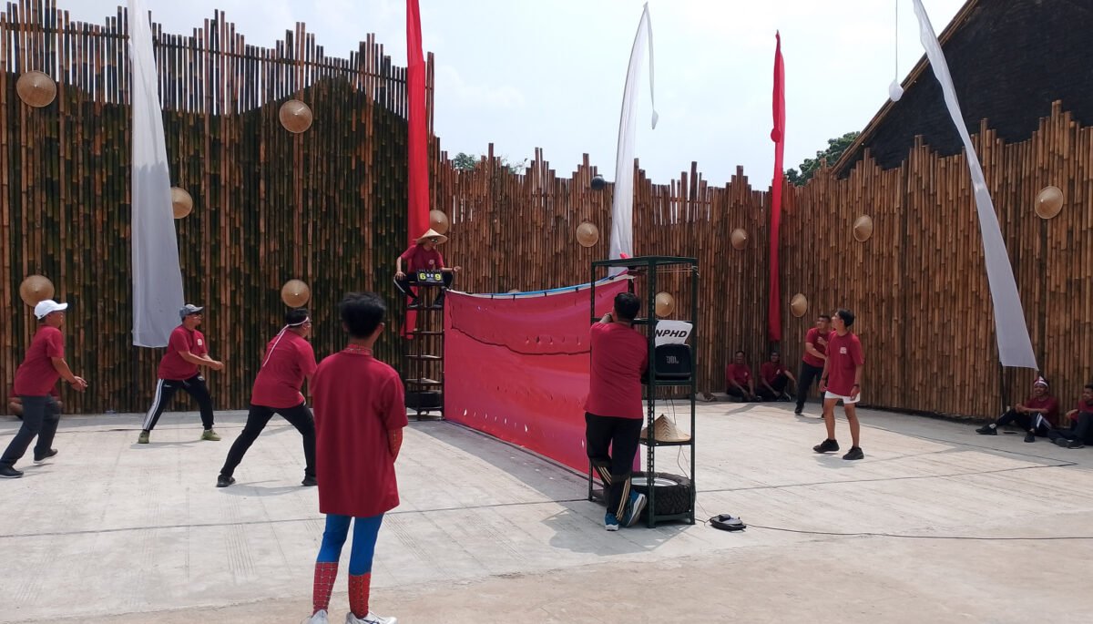Peringatan Hari Ulang Tahun (HUT) ke-81 Republik Indonesia menjadi momentum bagi Komisi Pemilihan Umum (KPU) Provinsi Jawa Barat.