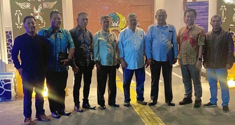 Majelis Hakim PNBB akhirnya membebaskan mantan Ketua DPRD Jabar Irfan Suryanagara dalam kasus dugaan Penggelapan dan/atau Pencucian Uang.