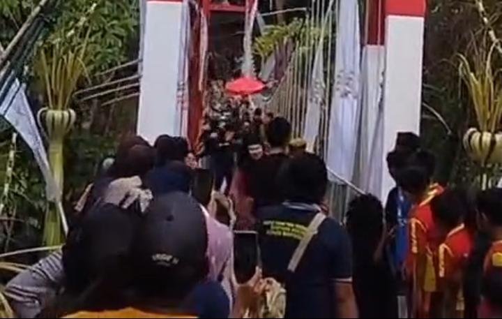 Jembatan Merah
