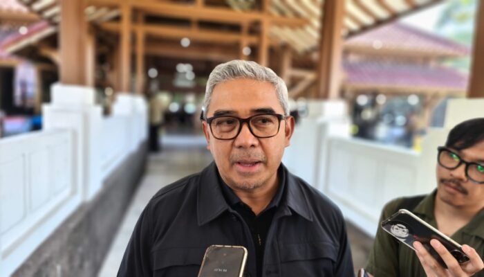 Farhan Segel Lahan Kebakaran di Ciumbuleuit, Diduga Jadi Tempat Buang Sampah Ilegal