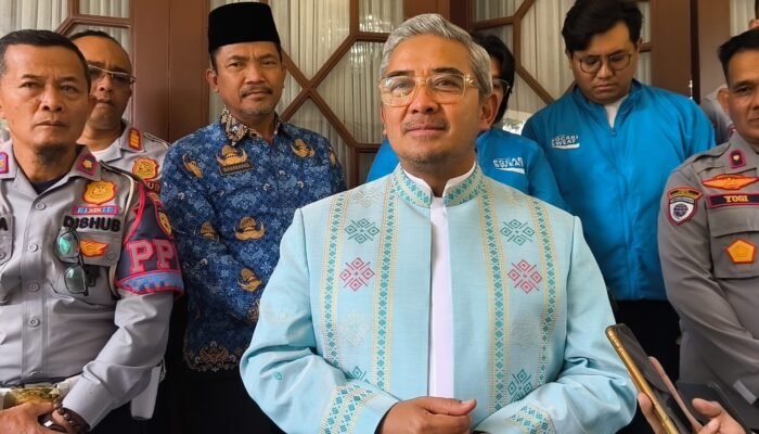 Api Padam, Wali Kota Bandung Segel Lokasi Kebakaran Lahan di Ciumbuleuit dan Cicabe